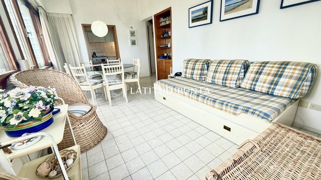 Apartamento 2 dormitorios frente a la playa