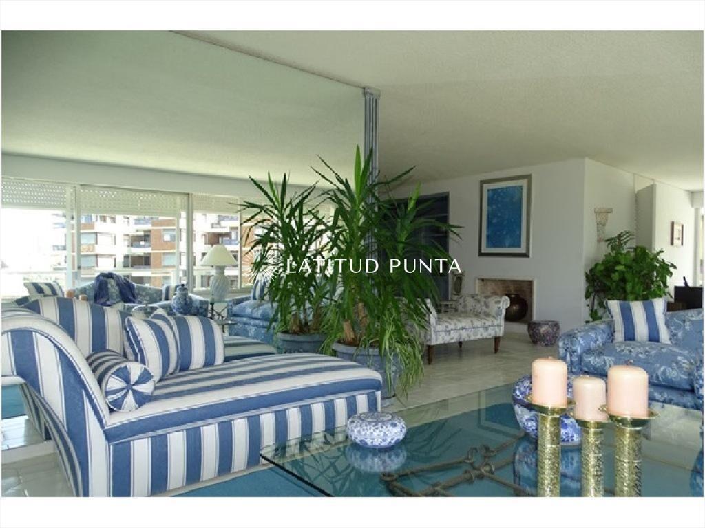 Apartamento en Pez Espada, 3 dormitorios más