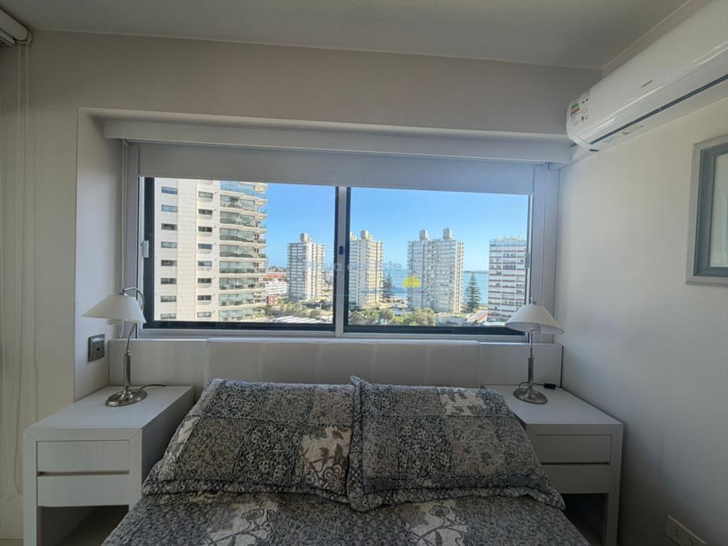 Apartamento en venta de 2 dormitorios en Punta ,