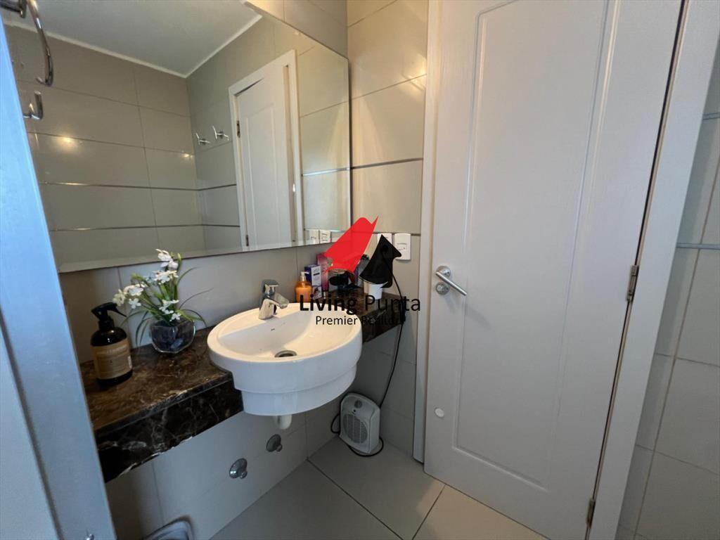 Apartamento en venta frente al mar. En