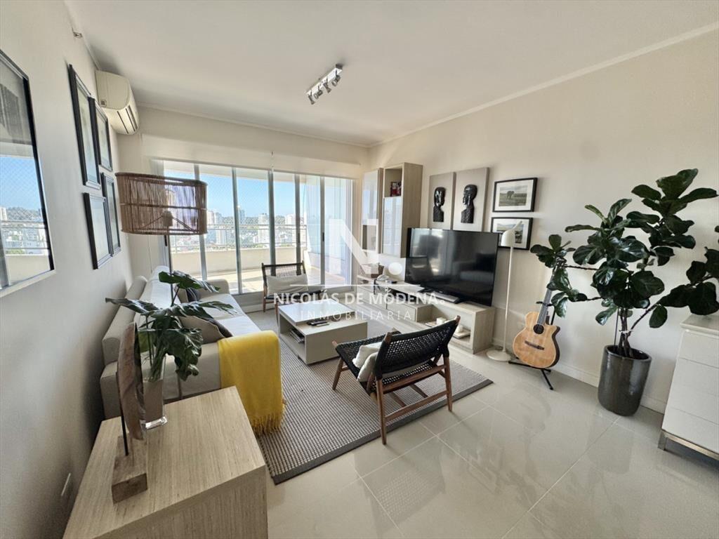 Penthouse de 3 dormitorios en suite a metros del