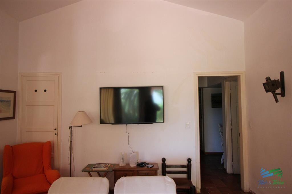Muy linda casa en el corazon de la Peninsula, del