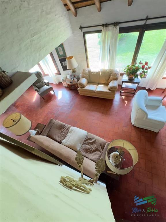 En venta cabaña con gran terreno, piscina y de