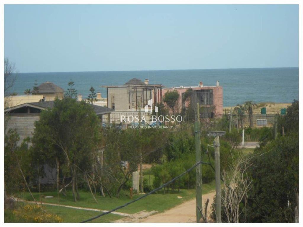 Casa Venta 3 dormitorios Altos de Punta Piedra con vista al