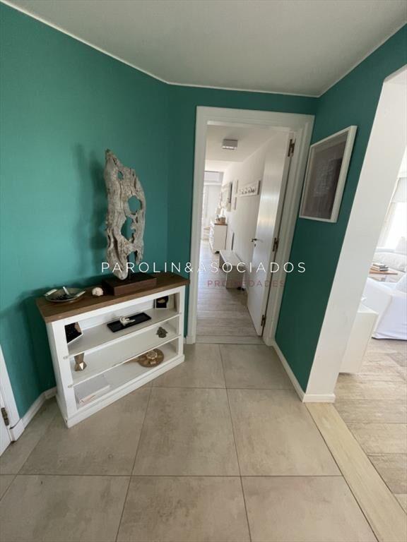 Apartamento de 3 dormitorios con vista al mar, en Brava Pun