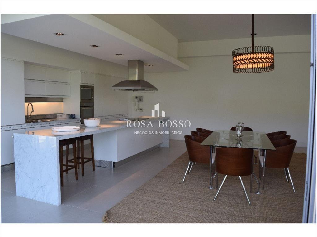 Apartamento en la Brava para la venta.