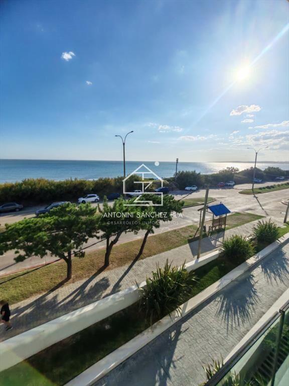 Venta apartamento tres dormitorios Punta del este