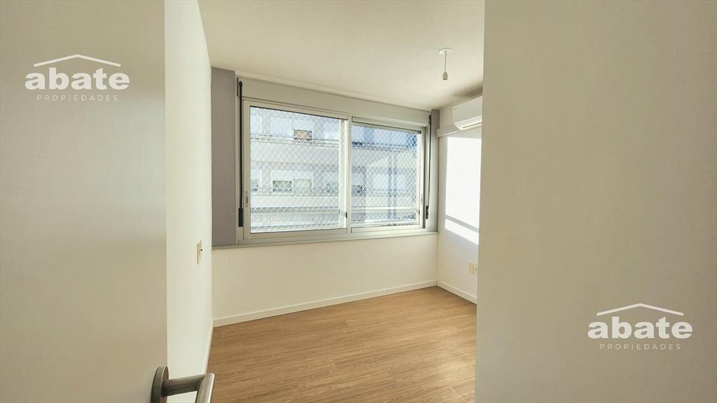 Venta apartamento 2 dormitorios - Malvín Sur