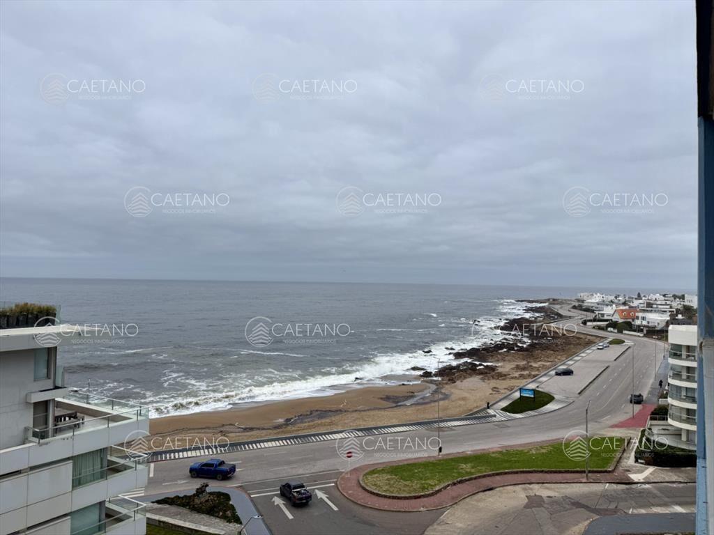 Venta apartamento 3 dormitorios. Punta del Este