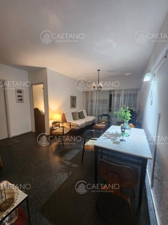 En venta apartamenro de 2 dormitorios a metros en