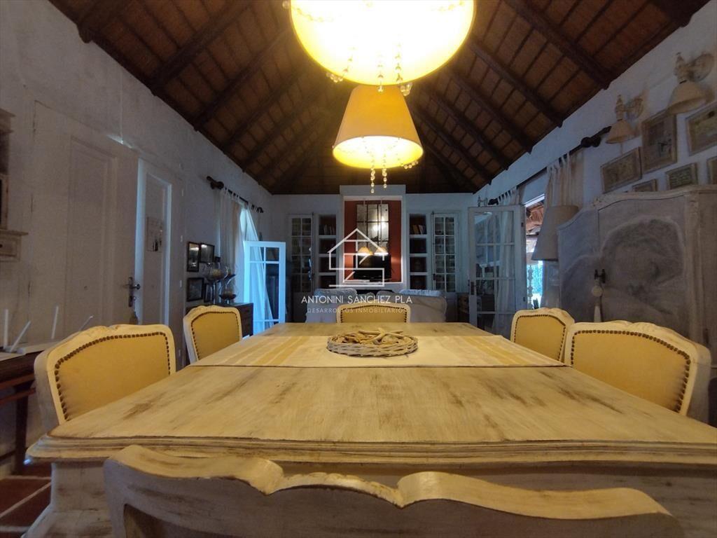 Casa en alquiler con piscina en Pinares