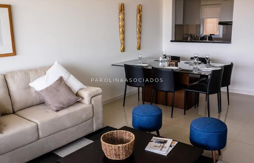 Apartamento en venta de 3 dormitorios con vista
