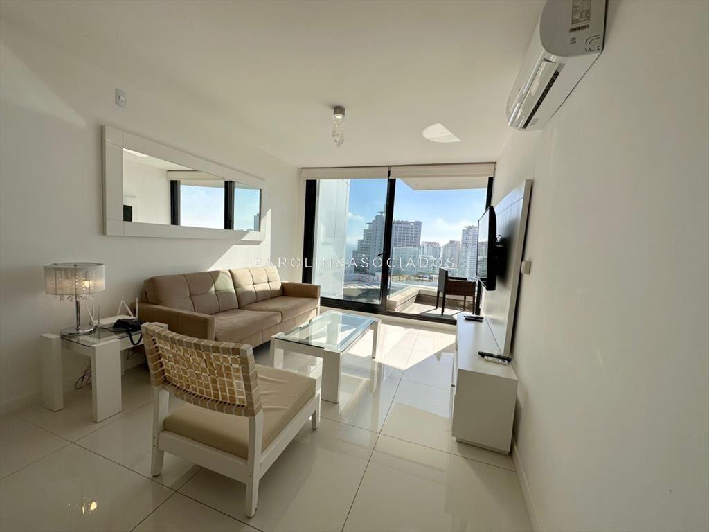 Apartamento de 2 dormitorios en edificio Artower,