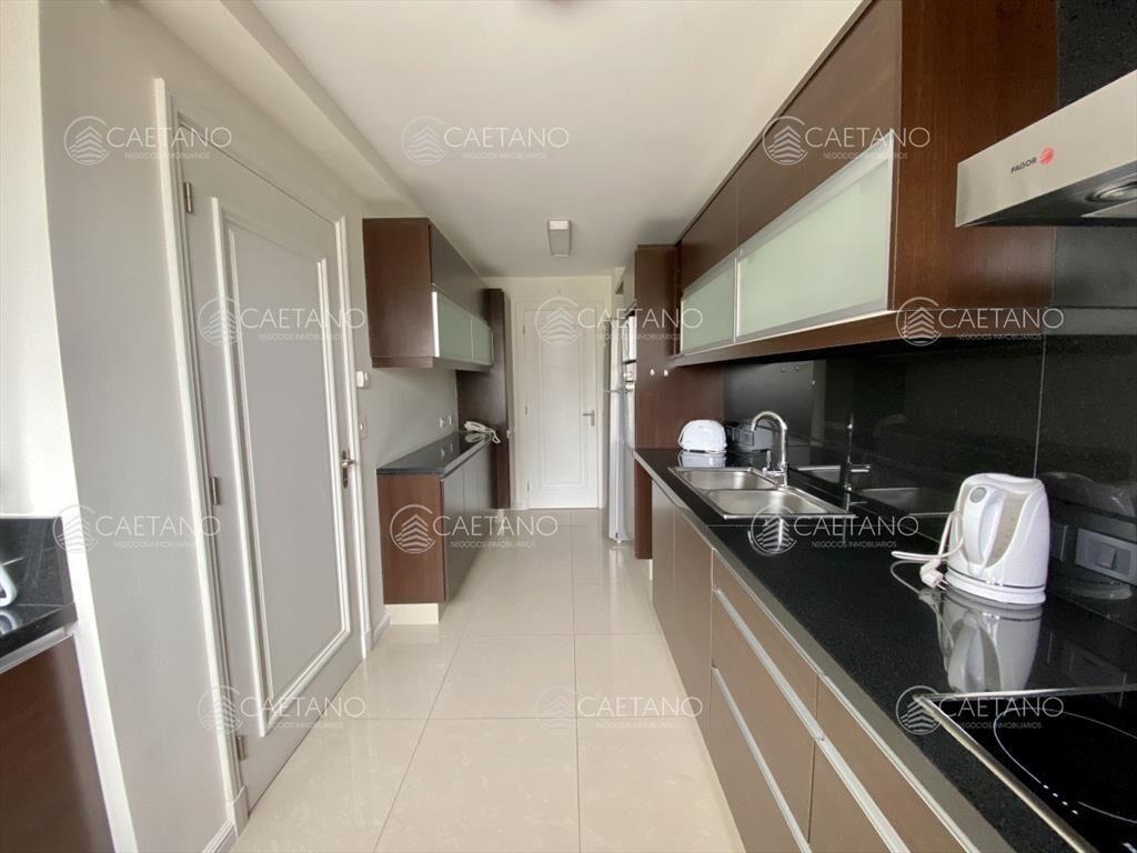 Alquiler invernal, apartamento 2 dormitorios. Playa brava,