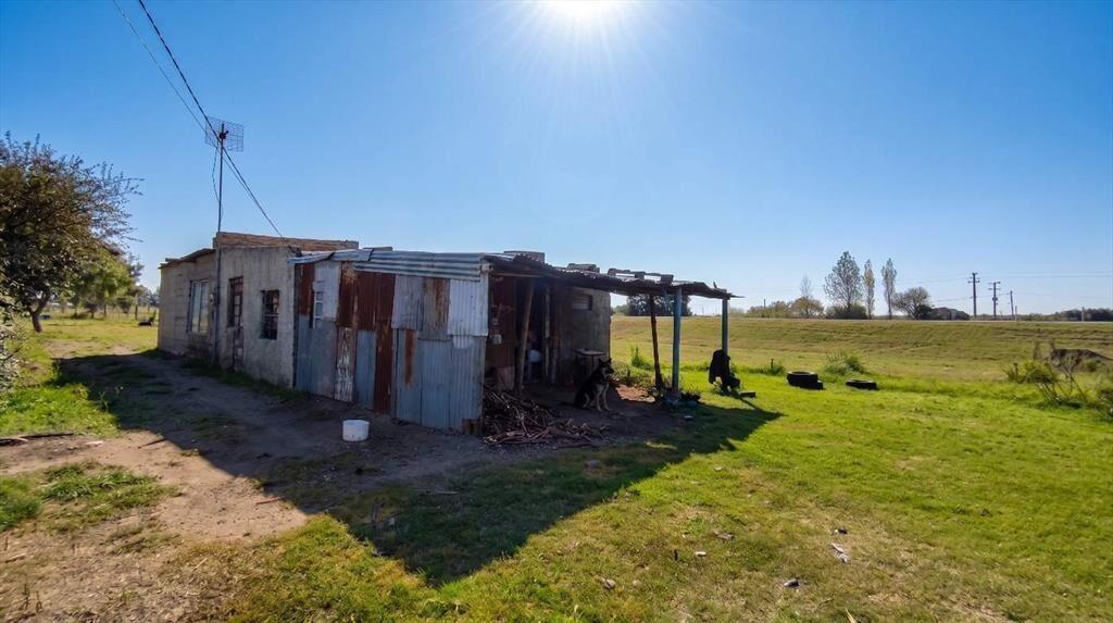 Terreno 622m² en Venta con mejoras Ruta 1 Valdense