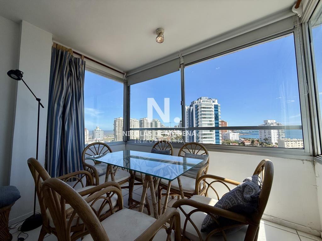 En venta apartamento de 2 dormitorios en Playa