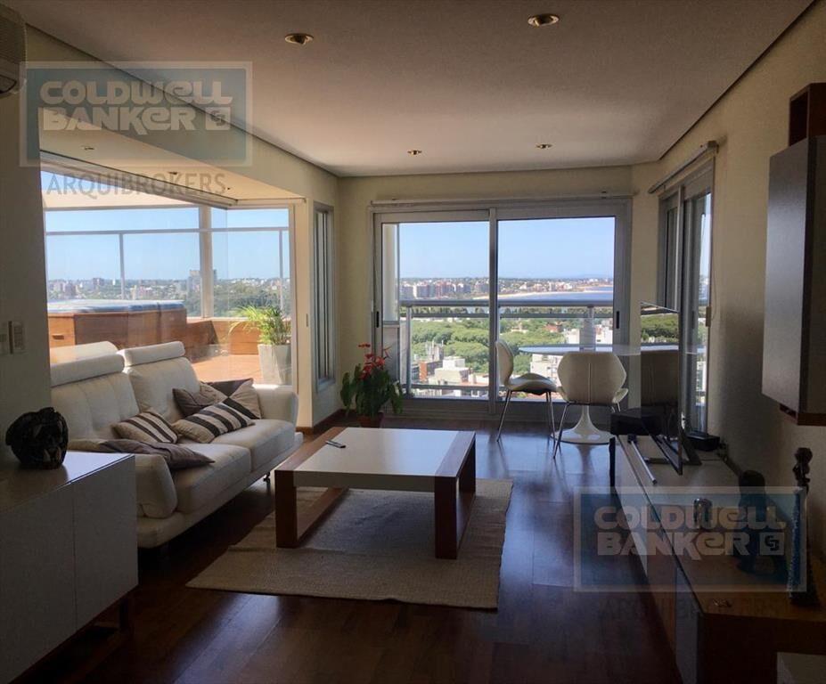 Apartamento penthouse  de 3 dormitorios en venta en Puerto