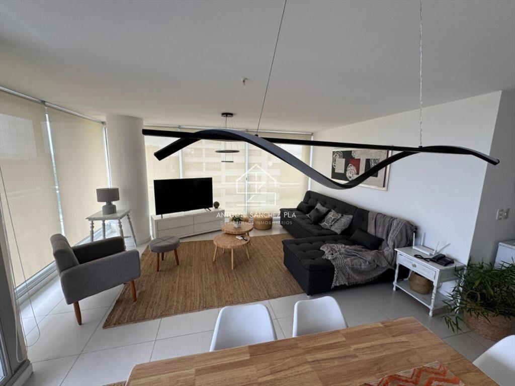 PISO ALTO EN ROOSEVELT CON SERVICIOS