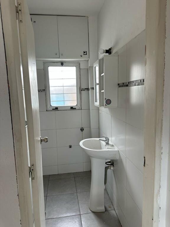 ALQUILER LA COMERCIAL APARTAMENTO 1 DORMITORIO