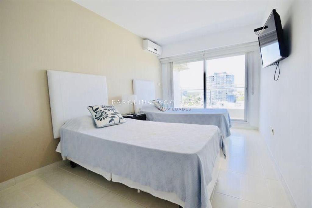Apartamento en venta 2 dormitorios en Season del