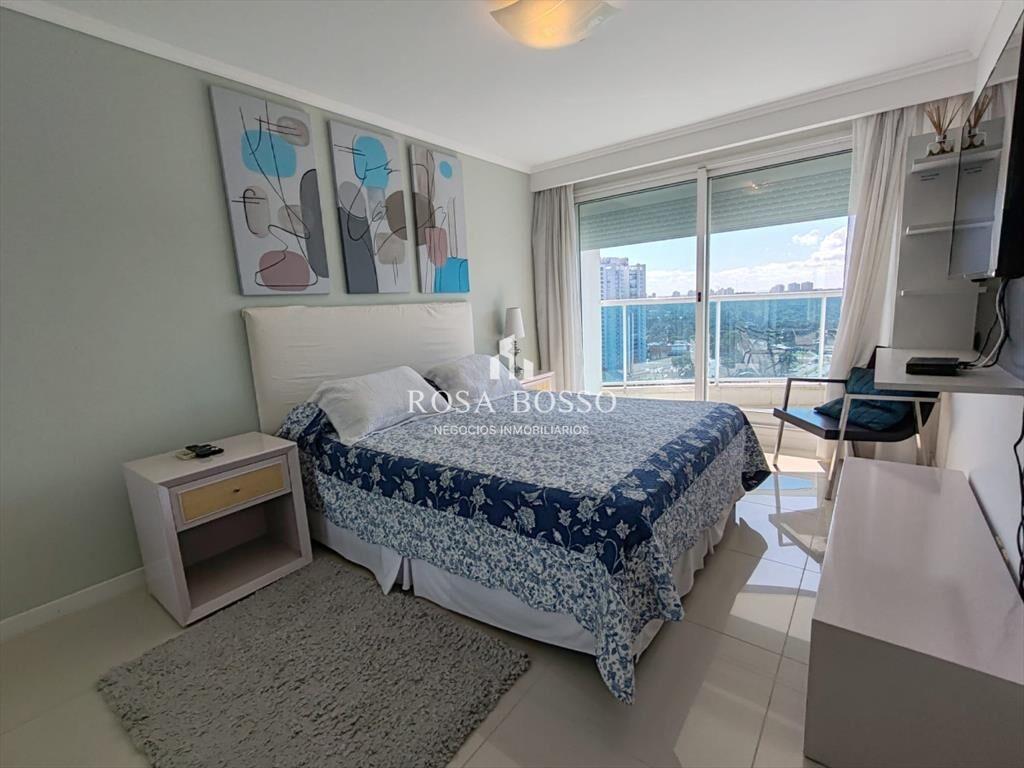 En venta apartamento 2 dormitorios en Playa Mansa