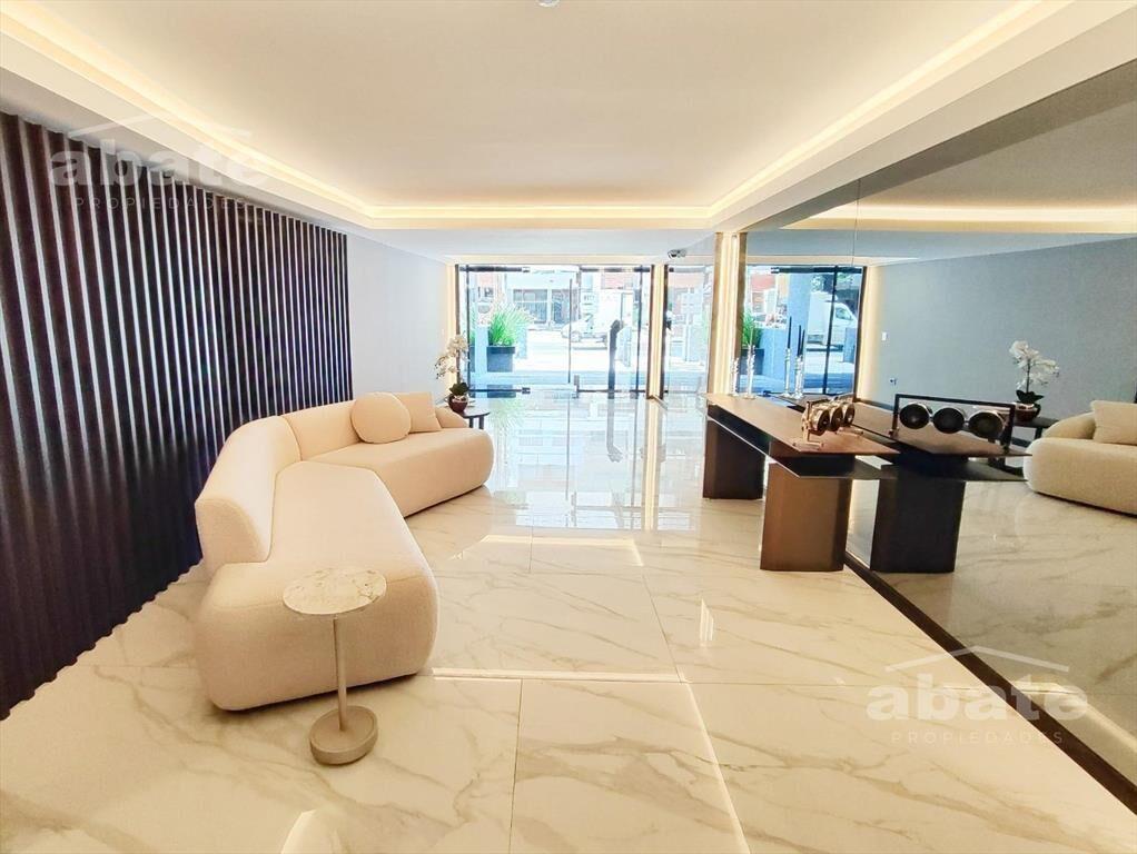 Alquiler apartamento de 1 dormitorio con patio - Punta Carr
