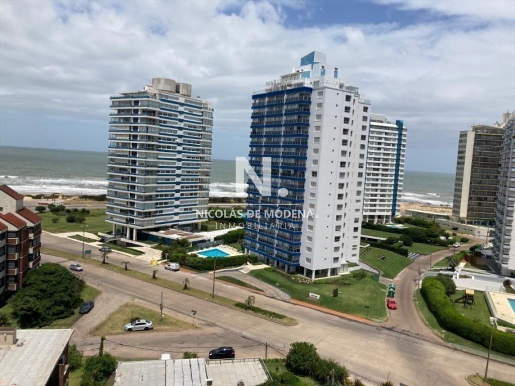 Impecable departamento, comodo e iluminado.