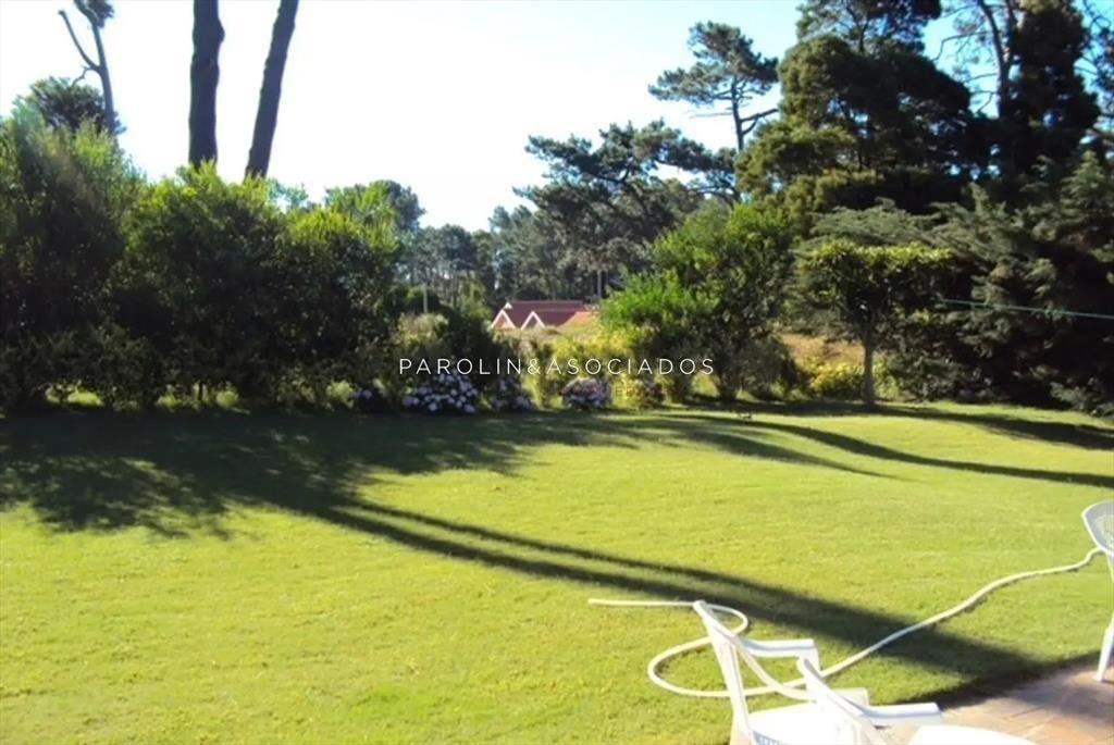 Casa en venta de 4 dormitorios en Beverly Hills,