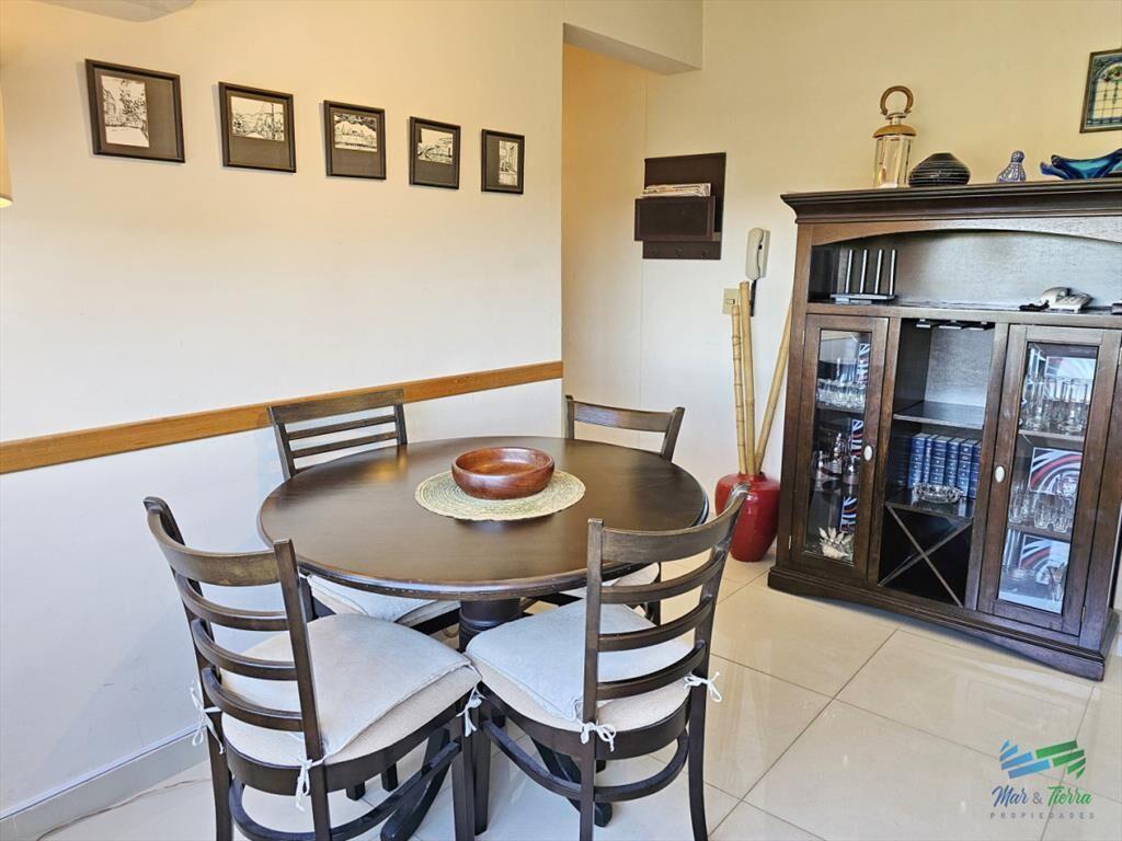 Alquila apartamento 1 dormitorio con cochera techada y serv
