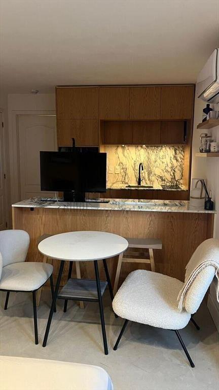 Alquiler apartamento monoambiente y terraza, Carrasco