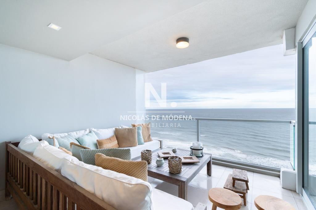 Venta de Increíble departamento unificado en torre Premiun