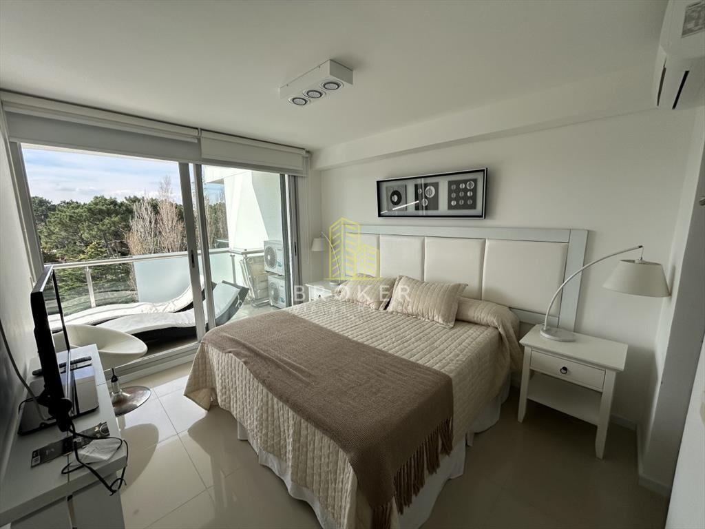 Venta de hermoso apartamento por roosevelt de dos