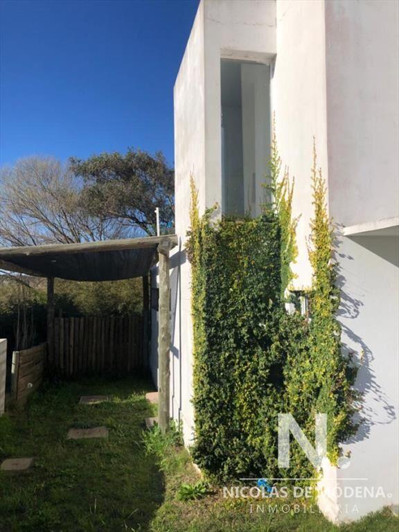 Casa estilo minimalista en Altos de Punta Piedras