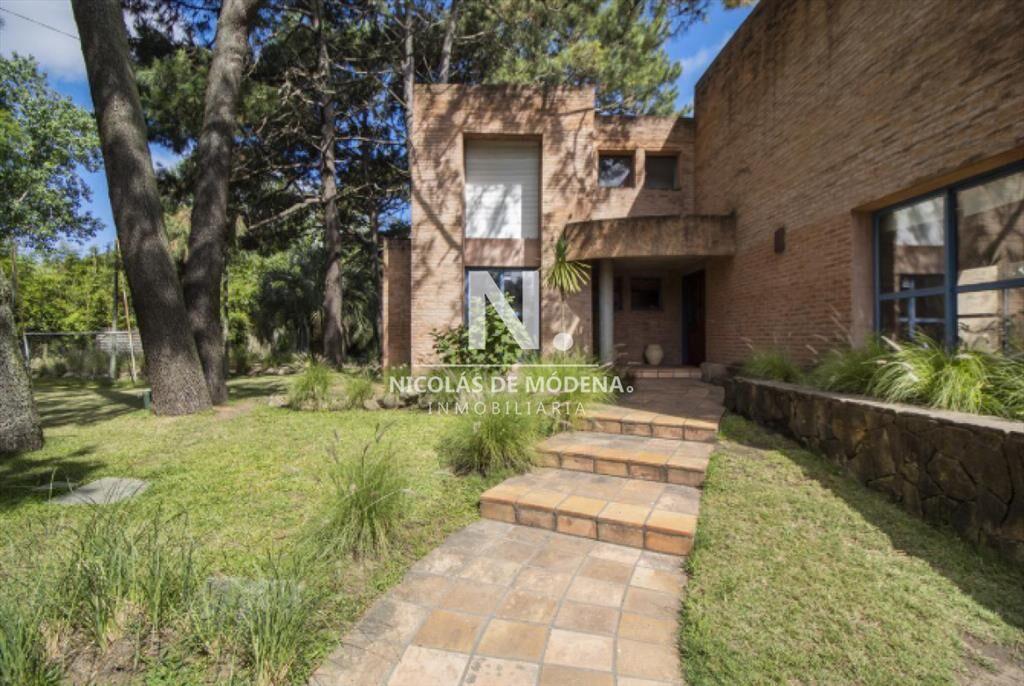 Vende casa de 5 dormitorios en Roosevelt, Punta