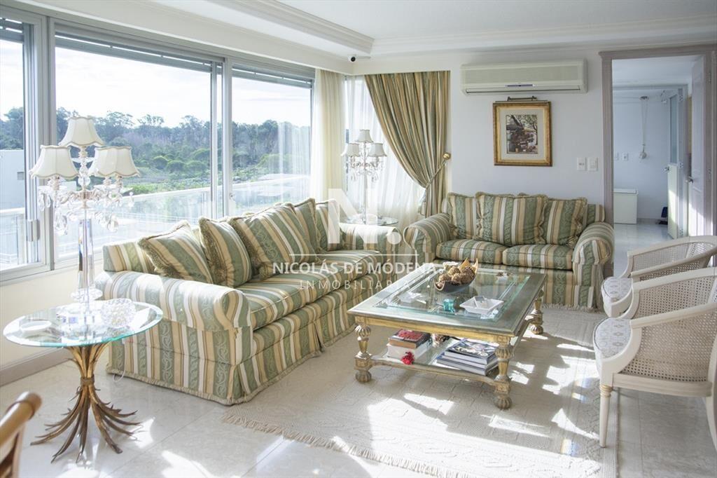 Departamento de 3 dormitorios en venta en Playa