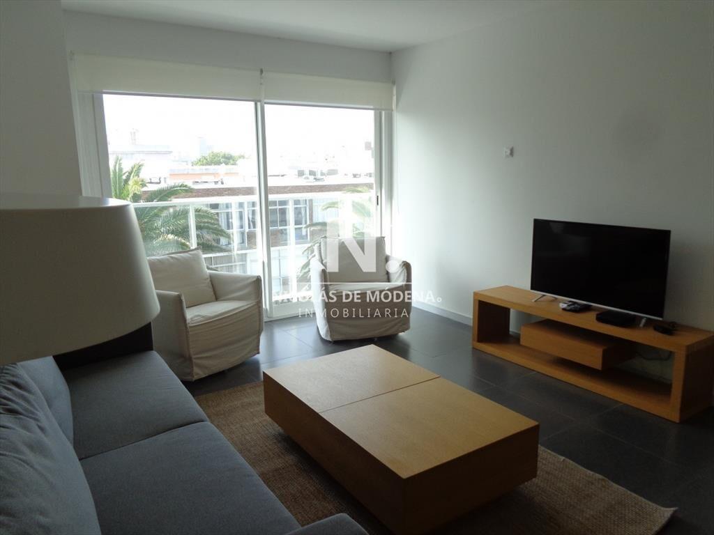 Apartamento en venta de 2 dormitorios, Edif. Del