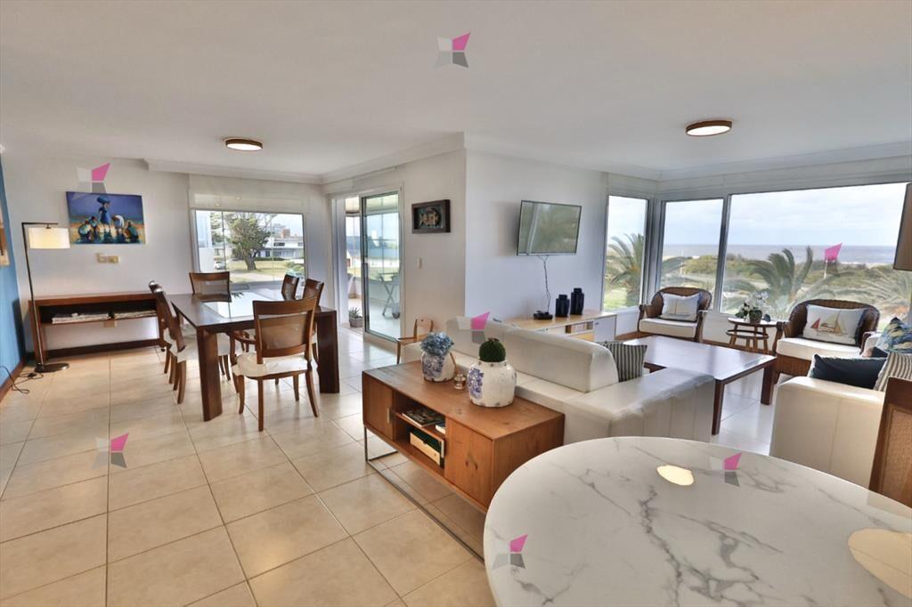 APARTAMENTO EN VENTA 4 DORMITORIOS - PLAYA BRAVA