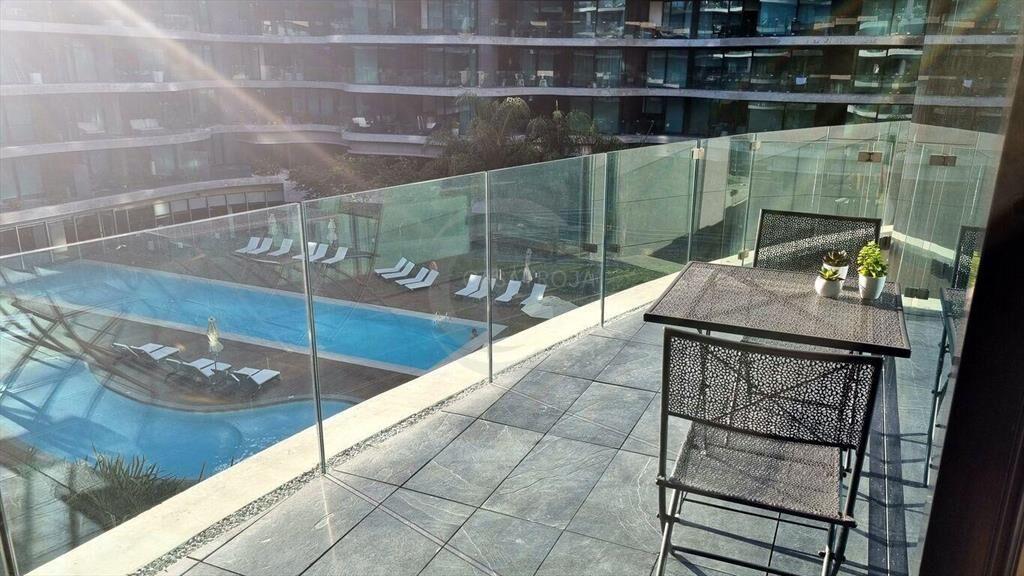 CASATROJA Venta de amplio apartamento 2 dormitorios + garaj