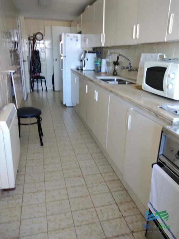 Vendo apartamento 2 dormitorios, vista al mar, en