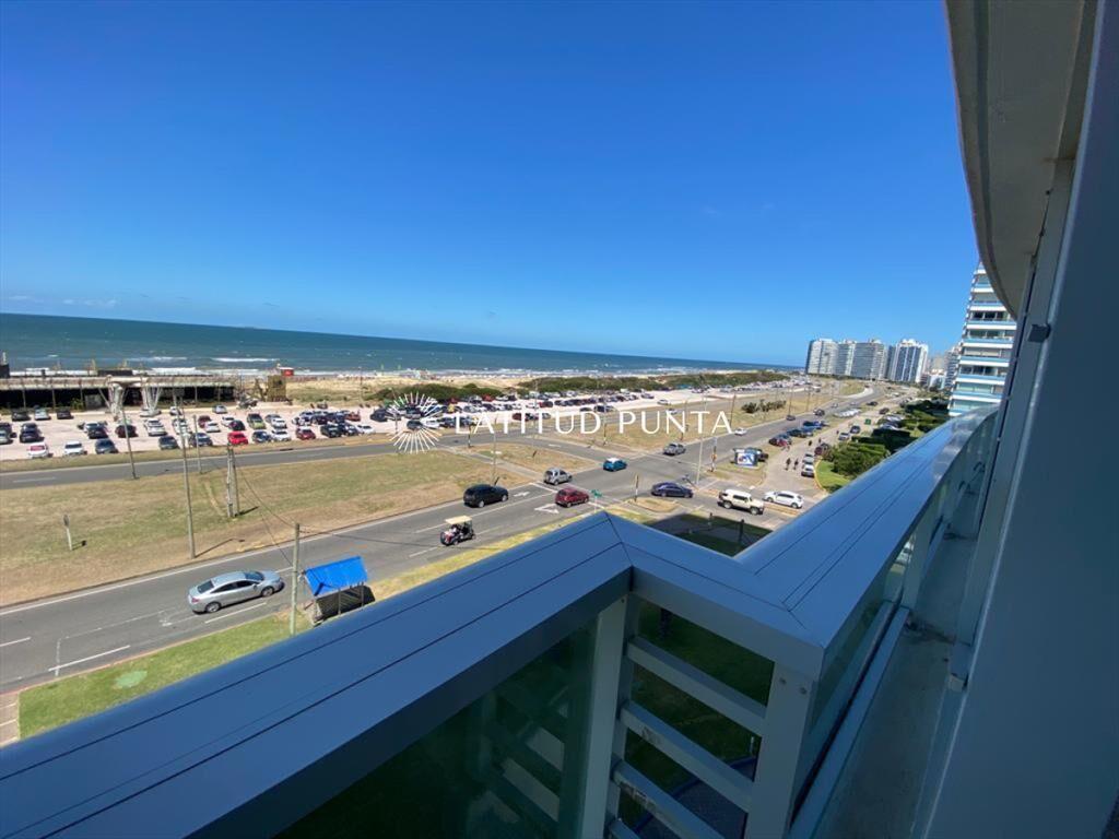 Brava, 2 dormitorios mas dependencia con vista al