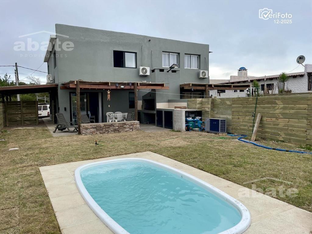 Venta de 2 casas en Punta del Diablo Rocha