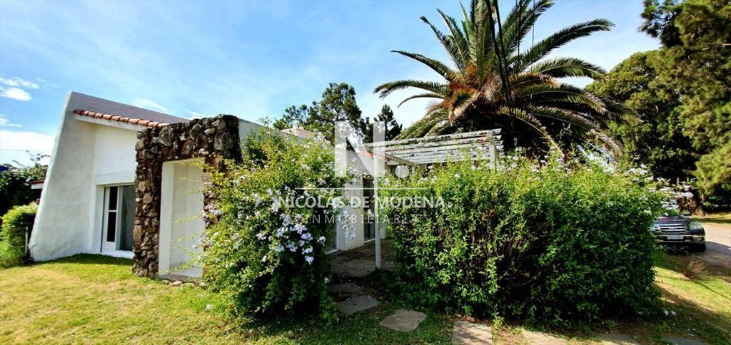 Casa en venta de 4 dormitorios en La Barra, Punta