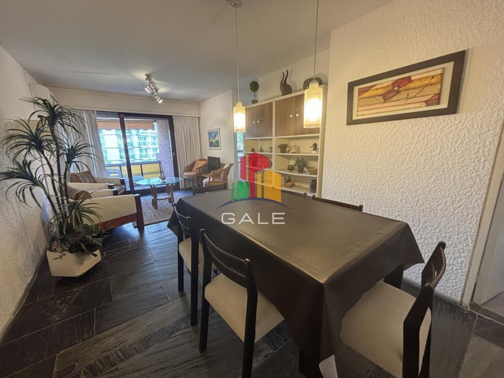 Apartamento de 2 dormitorios