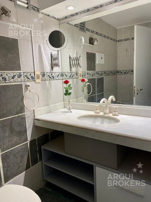 Alquiler apartamento dos dormitorios con muebles en Punta C