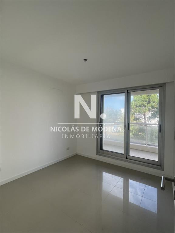 Oportunidad de compra. Apartamento en Aidy grill, de 2 dorm