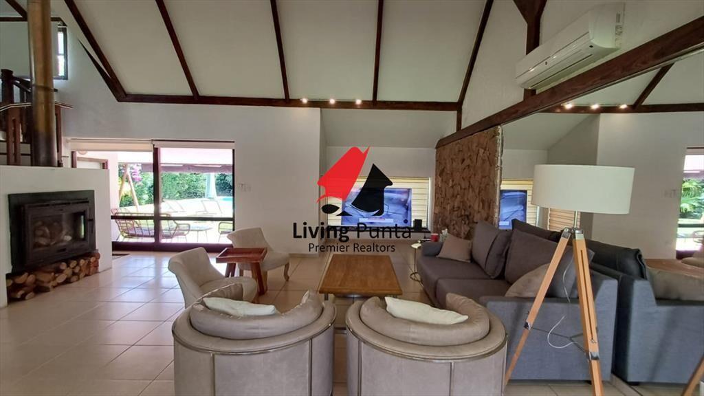 Vende gran casa para vivir todo el aÃ±o, de 3 en