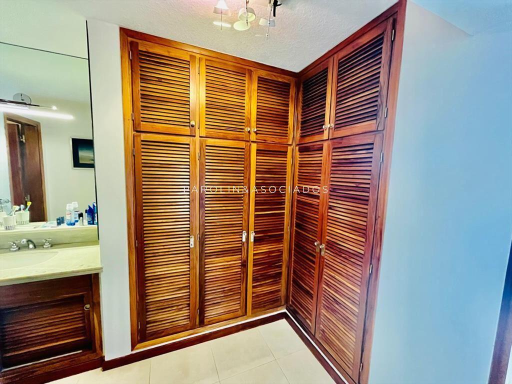 Departamento en Venta de 3 Dormitorios Playa del