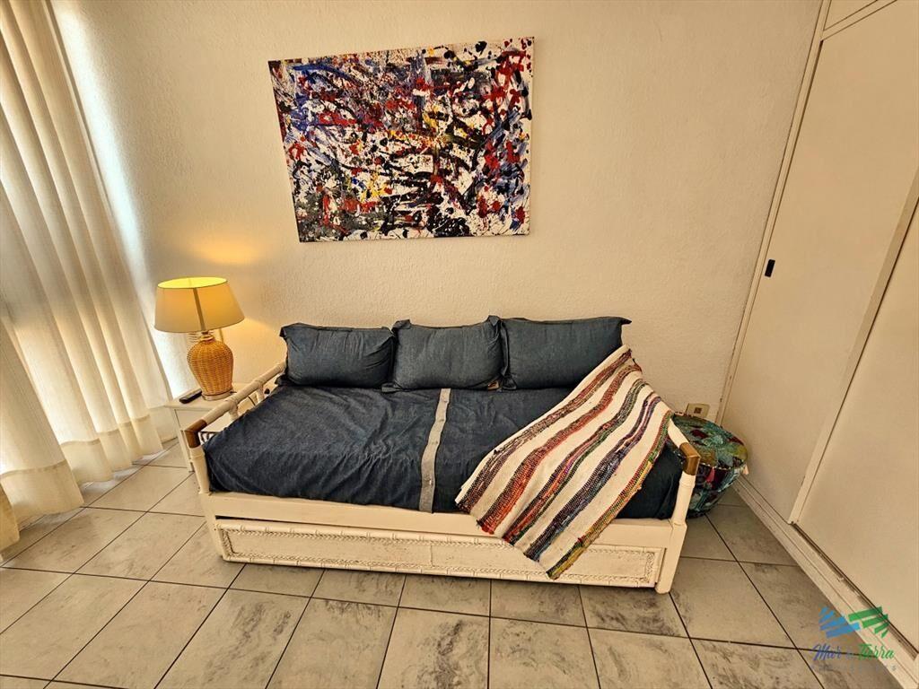 Vendo apartamento dos dormitorio en la peninsula,
