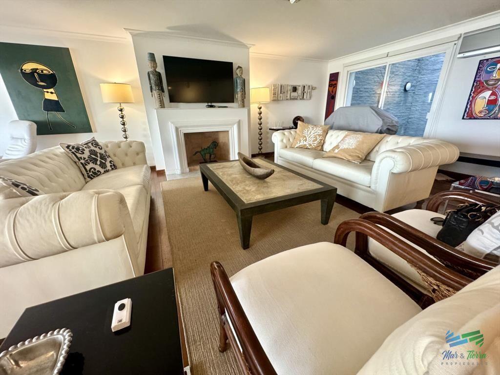 En venta apartamento 3 dormitorios en puerto de Punta del E