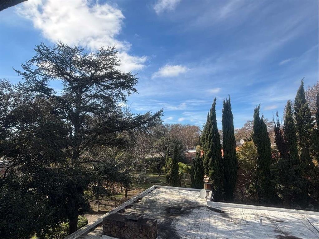 Apartamento en Lezica en alquiler. Tres dormitorios